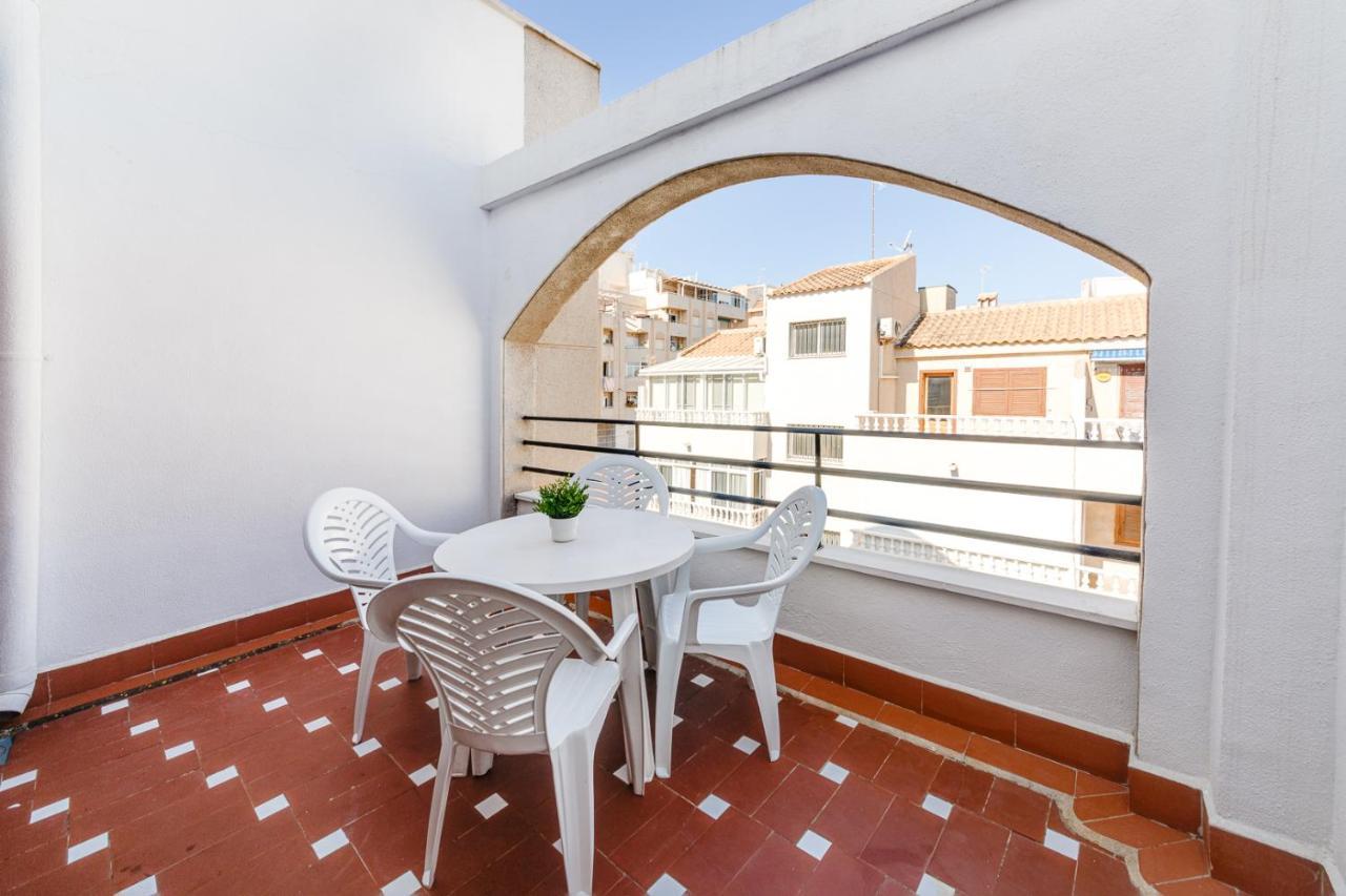 Cozy Apartment Near The Sea Torrevieja Exterior foto