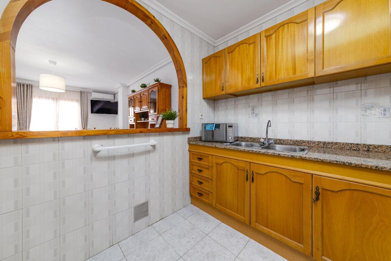 Cozy Apartment Near The Sea Torrevieja Exterior foto